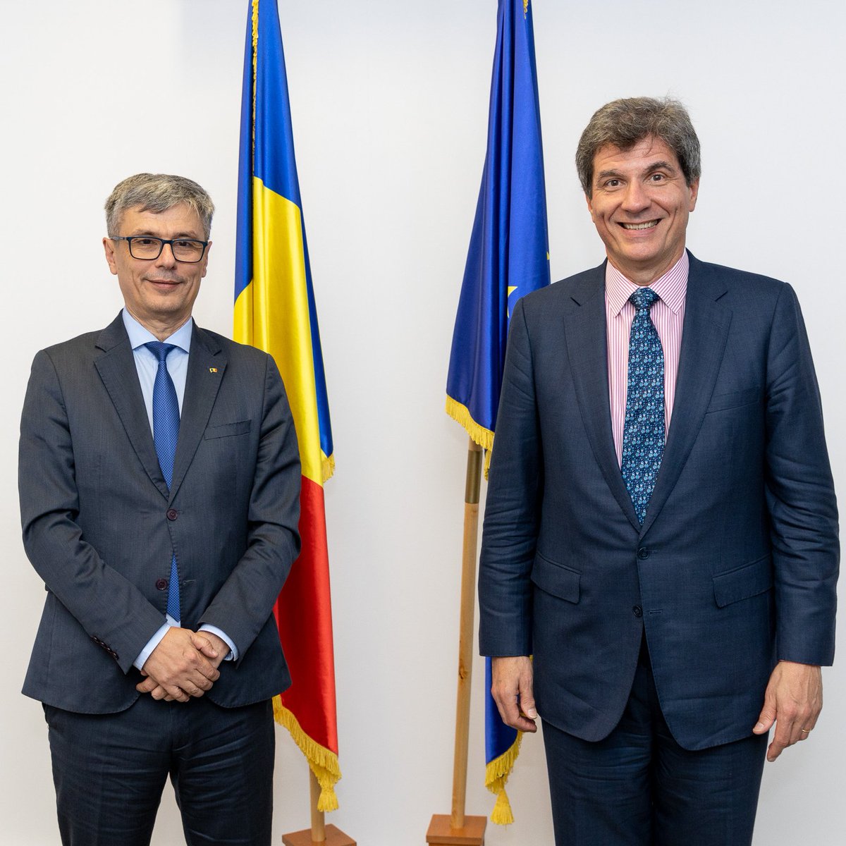 It was great to meet again with 🇷🇴 Energy Minister @VPopescu68 after a productive trip to Bucharest to underline our strategic partnership on #cleanenergy and European #energysecurity, and we'll continue to advance this cooperation! @MAERomania