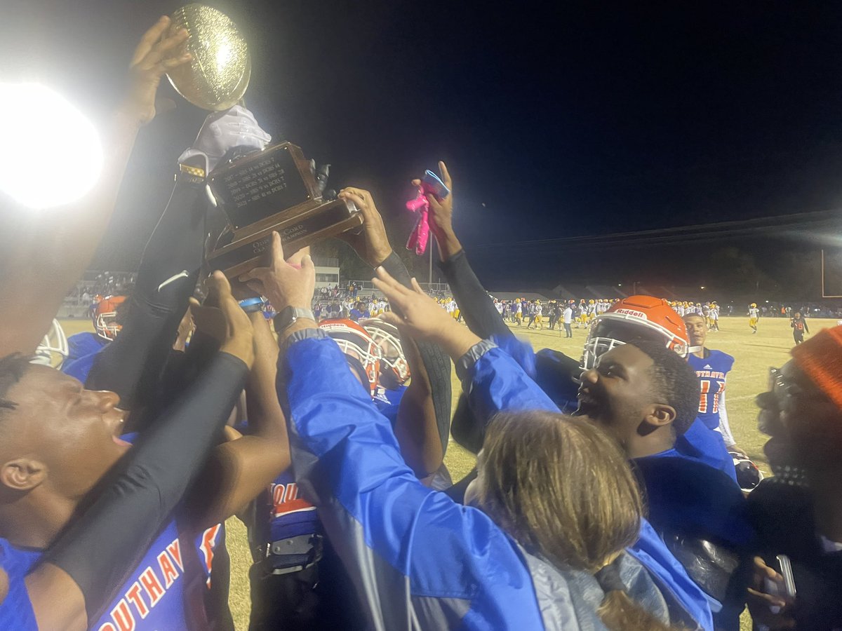 WeAreChargers's tweet photo. Jennifer West presents Odis McCord trophy to Coach Stevenson and the 9-0 Southaven Chargers after a 35-6 win over the other Southaven School https://t.co/qADkcO2ReP
