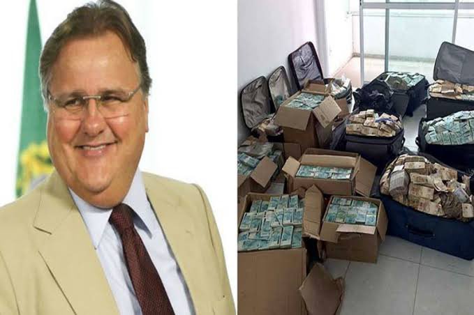 Vou ajudar: esse é o Geddel que escondia R$ 52 milhões de corrupção em um apartamento em Brasília!
Ministro da Dilma e Coordenador da Campanha do Loola na Bahia. 
Não permitiremos que isso volte ao Brasil! 🫡👊