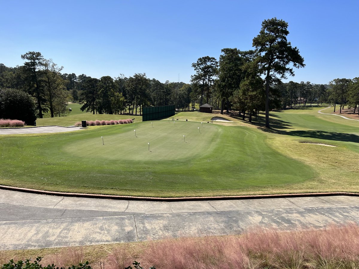 jbgolf79's tweet photo. Great week for applying @SimplotTurf #ambientplus #extremegreen and #rapture on greens and fairways. https://t.co/XNTBHB2PR6