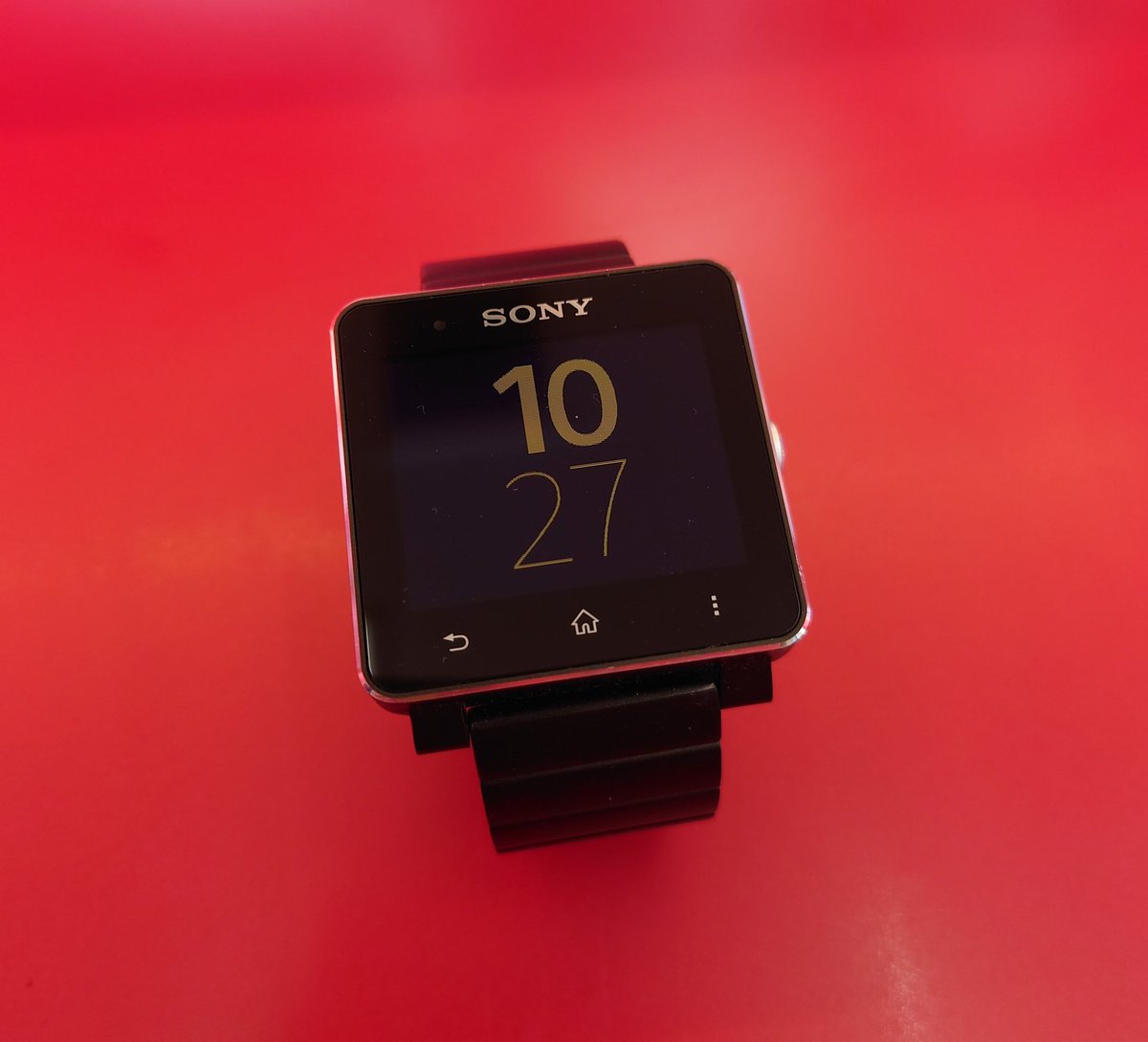 uitipapa's tweet photo. まだこれ使ってる？

#SmartWatch2
#ソニー https://t.co/oNd3ovwpCx