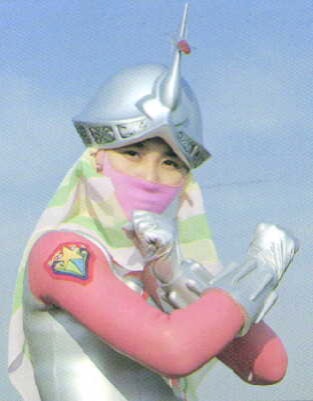 suitzen's tweet photo. 流星人間���ーンのDVD BOXの解説書に、北原和美嬢のインタビューが収録されている。その中にゾーンエンジェルのスーツに関する内容があるのだが、どんな内容だろうか。 https://t.co/Ad5Idt75CV