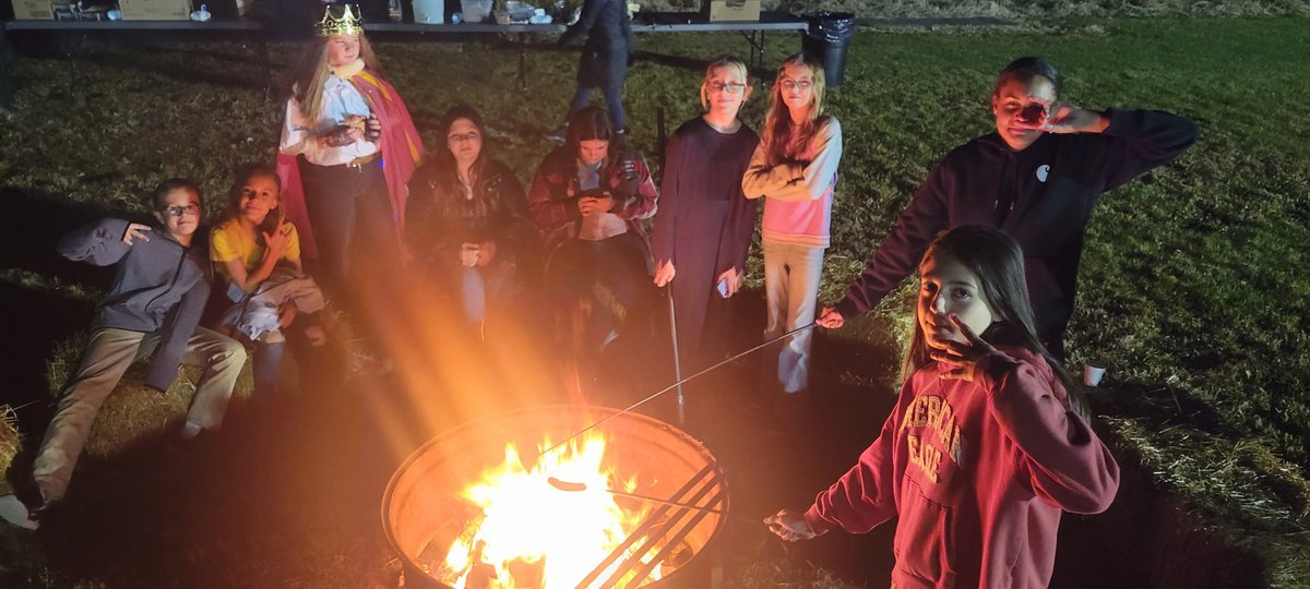 RossForlines's tweet photo. OVMS Fall Bash tonight https://t.co/UfIk6Ei1uL