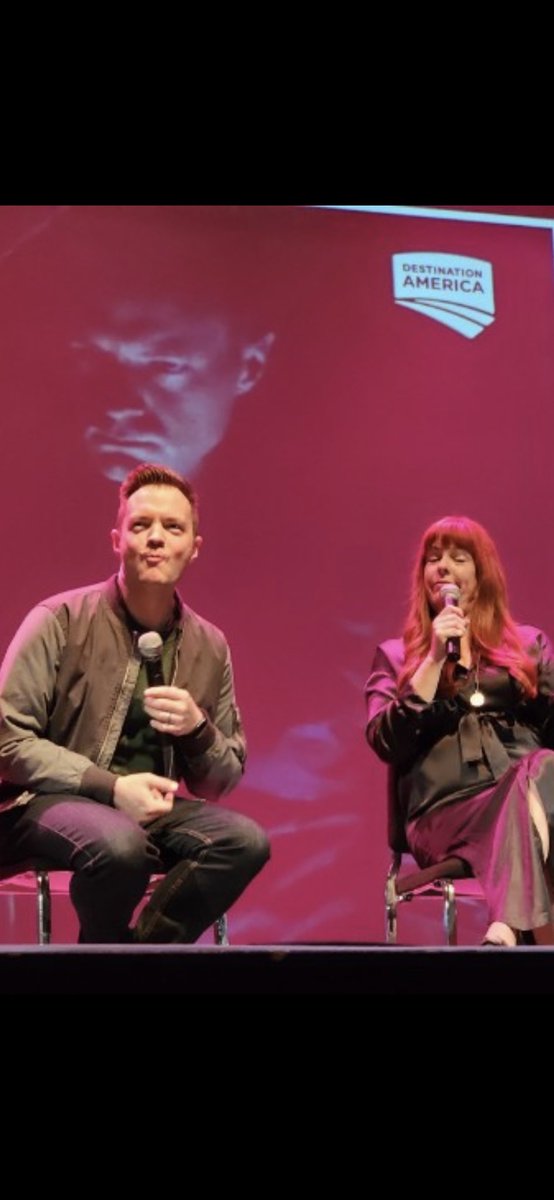 mivalvo's tweet photo. What a show!!! Love you guys so much!!!❤️❤️❤️👻👻👻@amybruni @AdamJBerry https://t.co/j3fm3GoIKF
