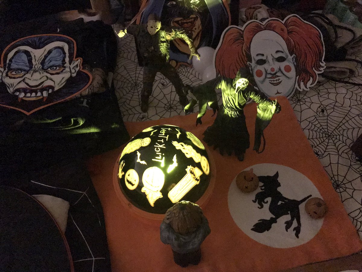 FWOHF's tweet photo. #FWOHF15 #Halloween https://t.co/O0sjWeCOOd