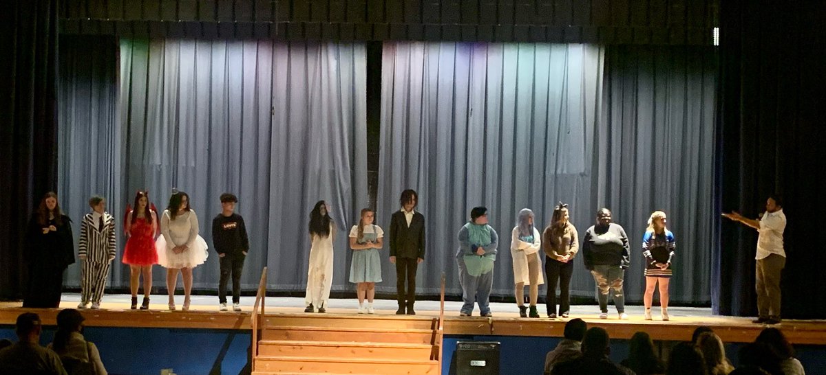 So proud of all of tonight’s performers. Thanks to the community for coming out to support our talented students! #wearemidview