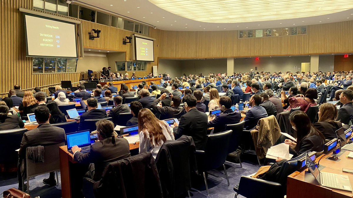 Moments ago, 124 countries supported a 🇺🇳 resolution in favour of the #nuclearban treaty👏 👏 In light of the war in Ukraine 🇺🇦 and its nuclear risks, a majority of the world’s countries have reaffirmed their support for the total elimination of nuclear weapons.