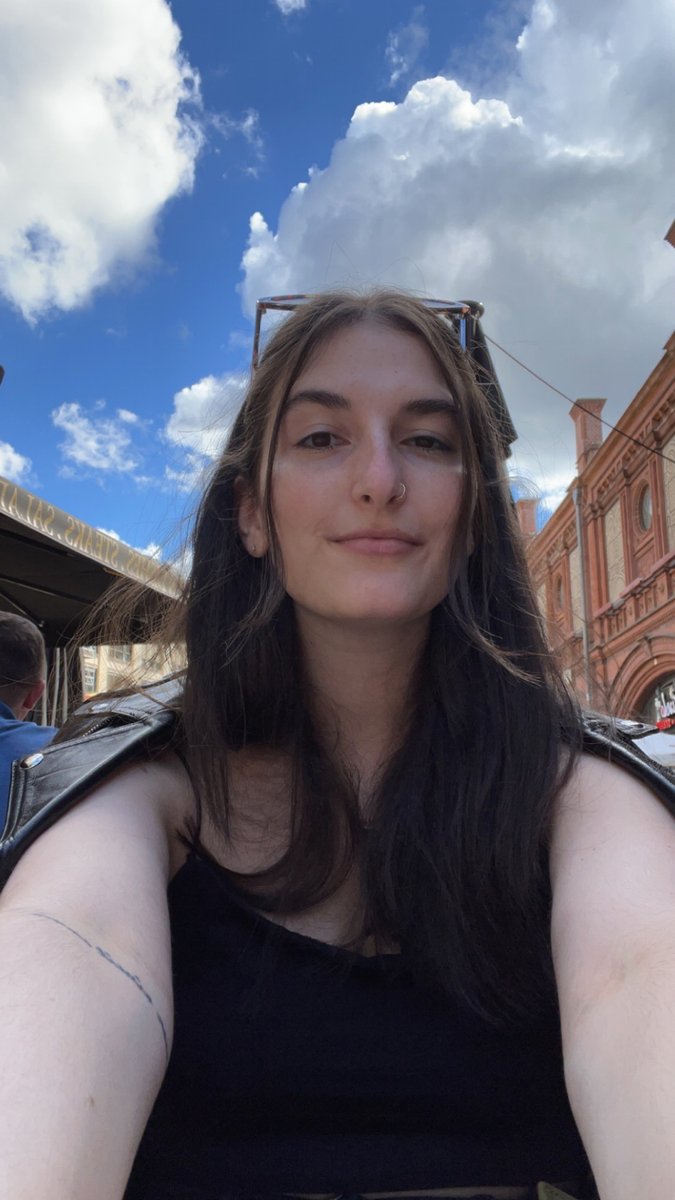 next up is Adelaide! second year on #teamcyclic outside of lab, she likes baking, climbing, biking around lake union, and getting matcha at saint bread 🍵🍰