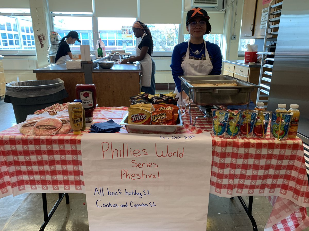 PitsakisClass's tweet photo. @GdubEagles @Phillies Dollar Dog Day was a huge success! #CTE students prepared all the baked goods scratch, as we cheered the #Phils to victory! A portion of the profits will go to #Phillies Charities! @watlington_sr @PHLschools #WorldSeries #PitsakisClass #PHLed #SDPBelieve https://t.co/2Y8uRsfNQX