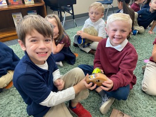 EntheosUT's tweet photo. Thanks to Tiny Tim's Foundation for Kids for turning our kindergartners into "Toy Experts"! They learned how to be a toy/sharing expert, to use little power tools to attach wheels to 75 cars, and were given cars to share with those in need! #feelings #student #school #community https://t.co/nd4eKEYtuo