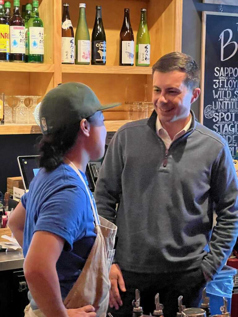 FrancescaHongWI's tweet photo. I wanted to talk about trains but we just talked about little ones.

Great to see you in town Secretary @PeteButtigieg! https://t.co/bc0hJD00QC