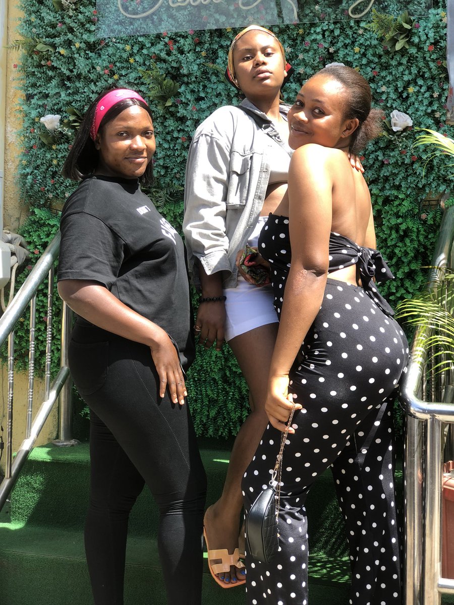 GoodnessNwach22's tweet photo. Out with my girls 🤩 https://t.co/U29PLFFu9N