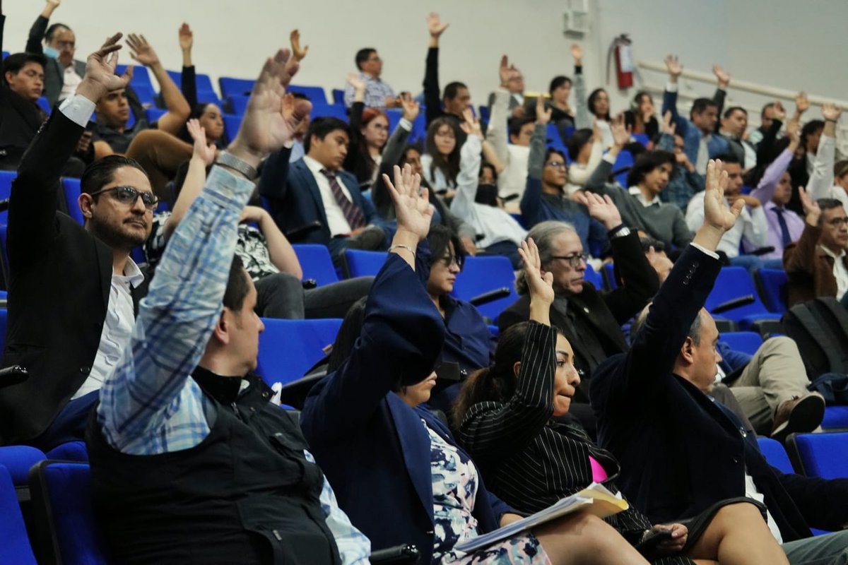 ComInstUMSNH's tweet photo. El H. Consejo Universitario de la Universidad Michoacana de San Nicolás de Hidalgo (UMSNH), aprobó este viernes el dictamen de Proyecto de Presupuesto de Egresos para el Ejercicio Fiscal 2023, por el orden de los 4 mil 702 millones 210 mil ciento cincuenta y ocho pesos. https://t.co/teBfY70zas