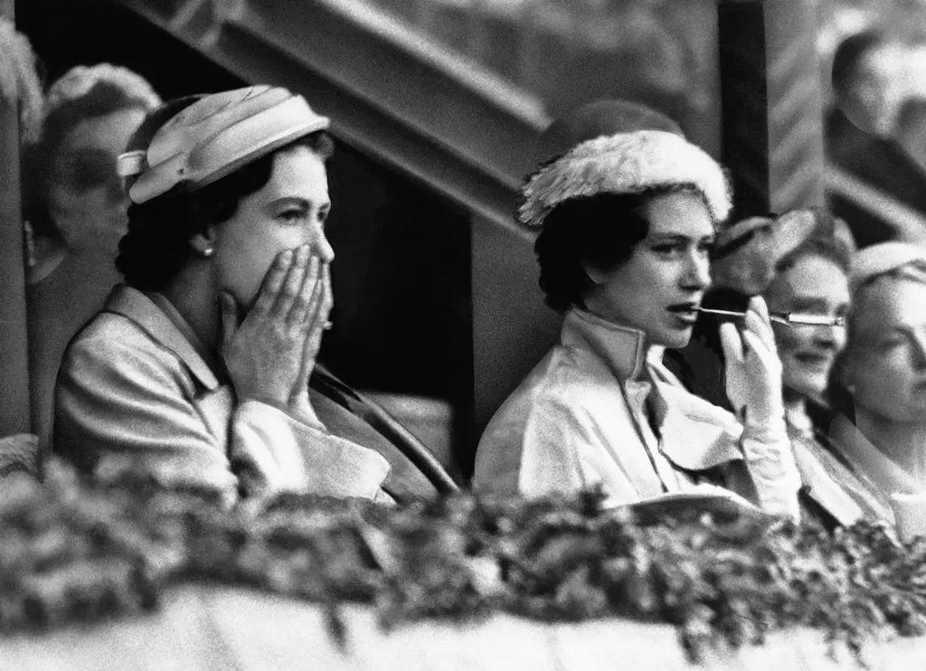 LilibetStardust's tweet photo. Princess Margaret appreciation post. I can't get enough of her coolness.
#PrincessMargaret #RoyalFamily #CountessofSnowdon https://t.co/xCcgn7HeC5
