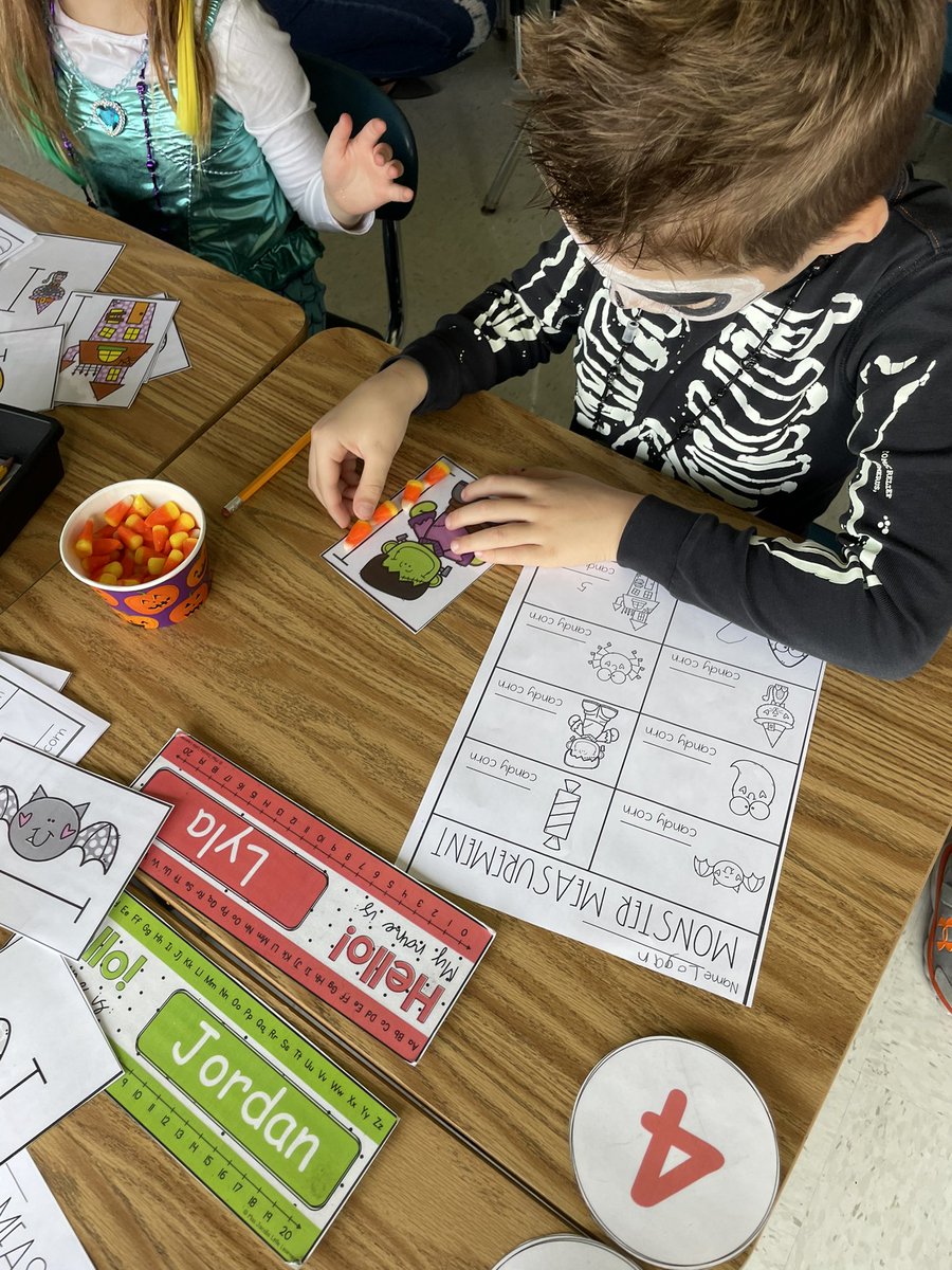 PepeClass1st's tweet photo. Some more photos from Halloween stations today🎃 

Creepy creations, monster measuring, spooky stories and a pumpkin stem challenge!🫶🏼 https://t.co/3YV8EJXeDm