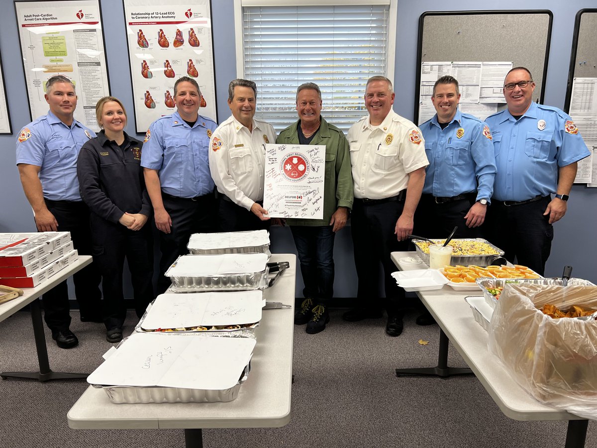BELFORGroup's tweet photo. From coast to coast, we love showing gratitude the most! In honor of National #FirstRespondersDay, our #BELFORFamily has been thanking #firstresponders nationwide with lunch deliveries all week long! THANK YOU from the bottom of our hearts! ❤️ #ThankYouHeroes #BELFORCares https://t.co/2JRa3jN9ow