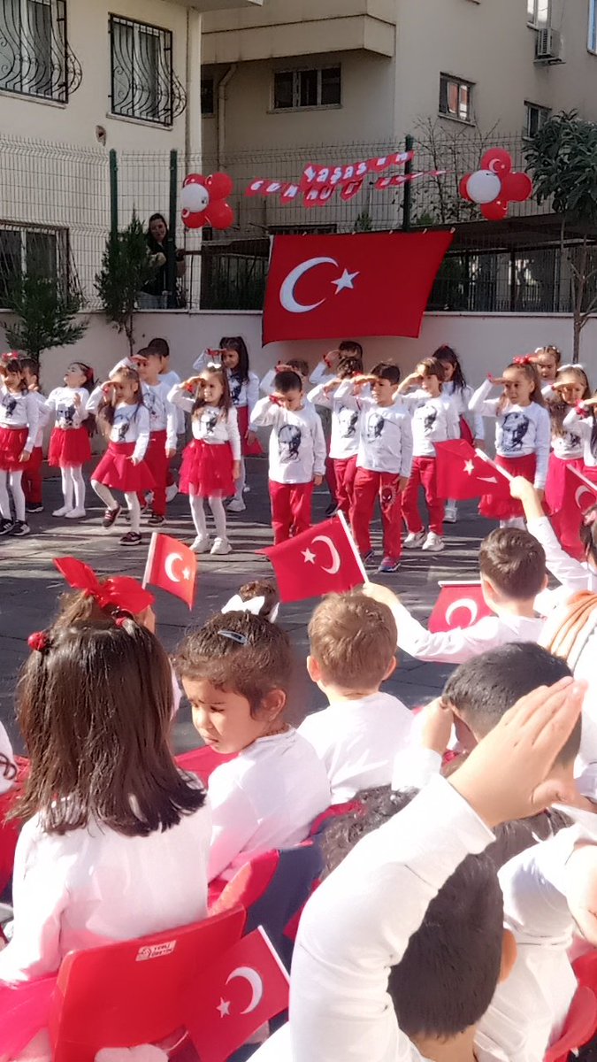 f_yunusemre's tweet photo. Cumhuriyetimizin 99.yılı kutlu olsun https://t.co/JPh4YJl7u5
