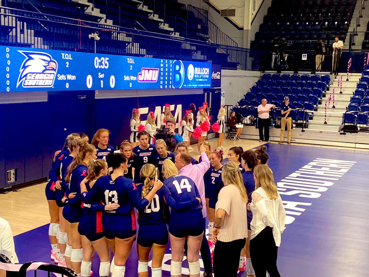 ClouseBrandy's tweet photo. Pink game tonight for the fight against breast cancer! Go GS! @GSAthletics @GSAthletics_VB https://t.co/prCYAgHUfA