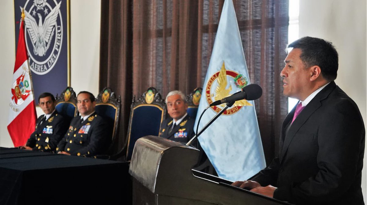 fapperu's tweet photo. #NoticiaFAP | Con la presencia del Jefe del Estado Mayor General FAP, Teniente General Carlos Chávez Cateriano, el Inspector General, Teniente General José Rubio Travi, Comandante General de la Base Aérea de las Palmas, Mayor General Leoncio Martín Cangahuala Allain (1/3) https://t.co/il8LA2NvN8