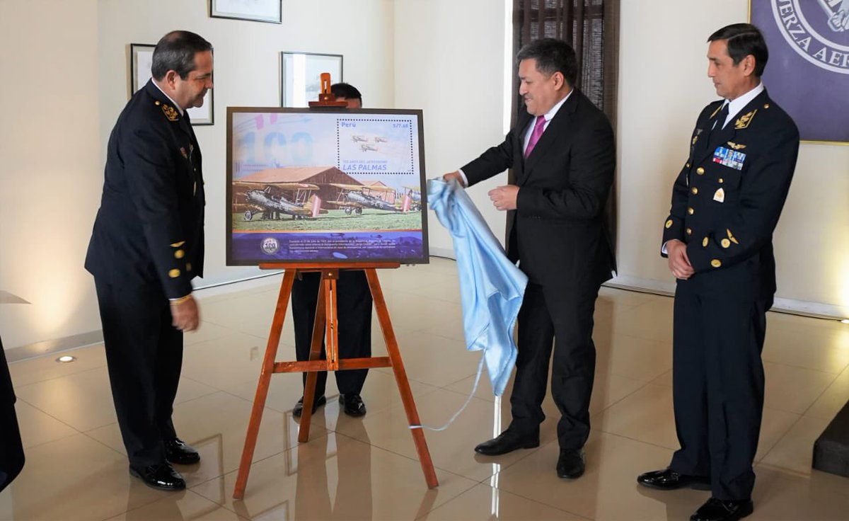 fapperu's tweet photo. #NoticiaFAP | Con la presencia del Jefe del Estado Mayor General FAP, Teniente General Carlos Chávez Cateriano, el Inspector General, Teniente General José Rubio Travi, Comandante General de la Base Aérea de las Palmas, Mayor General Leoncio Martín Cangahuala Allain (1/3) https://t.co/il8LA2NvN8