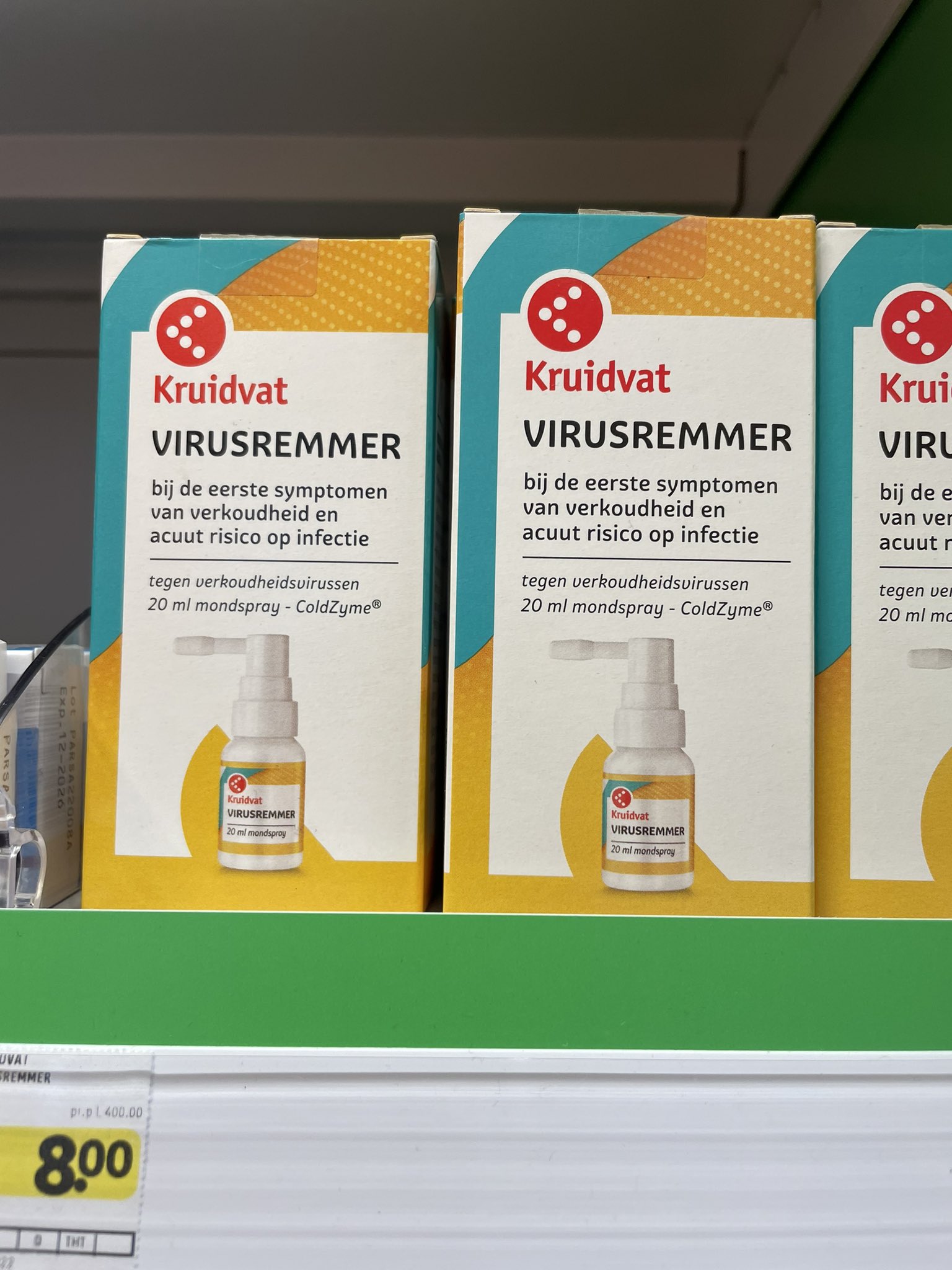Suzan Pas on Twitter: "Tot mijn verbazing zie ik een #virusremmer bij het # kruidvat koop?! trap hier niet in, grootste onzin voor 8 euro😡! Schandalig dat dit toegestaan is #boerenbedrog.