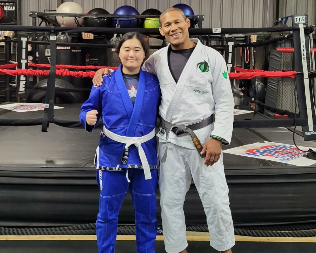 TheFightSpace1's tweet photo. On today's Episode of The Fight Space, Captain Shenko discusses Sportsmanship in Fight Sports, Pat Shahgholi's controversial win at the EBI, and gym etiquette. Shenko shares some of her experience in Martial Arts!
#bjj #jiujitsu #mma #martialarts #ronaldojacare #thefightspace https://t.co/q9X0iq1Etm
