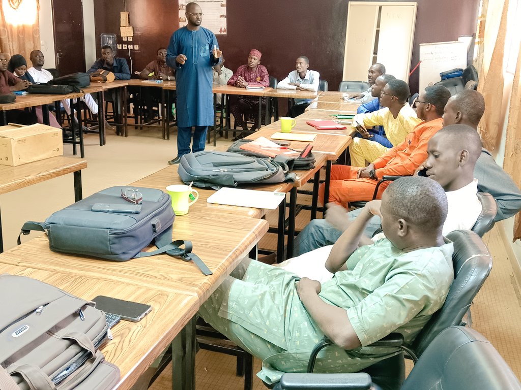 Cette semaine aux côtés des étudiants de Master II Économie Rurale UAM pour échanger avec eux sur le cours d' "Entrepreneuriat Agricole".
#agrobusiness