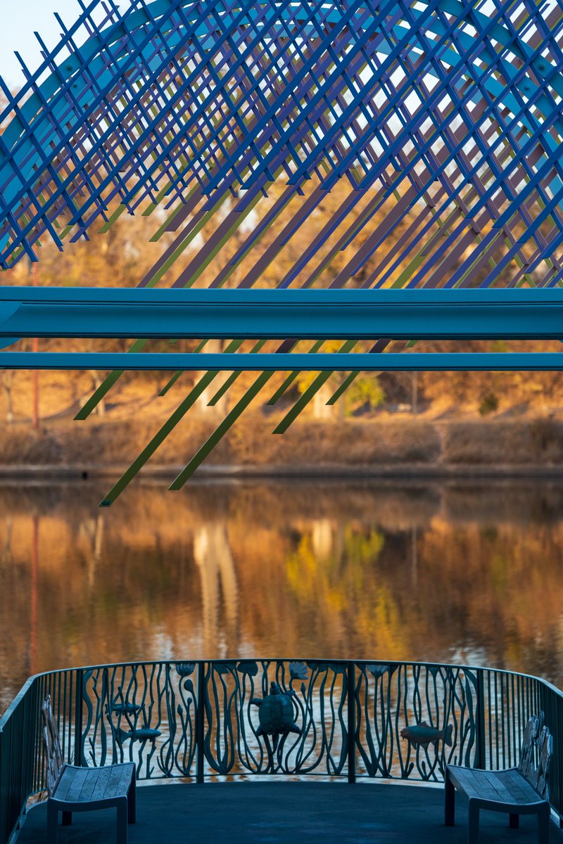 Riley_Bruce's tweet photo. Powderhorn park Minneapolis. October 26, 2022. https://t.co/gHO8BKXl8N