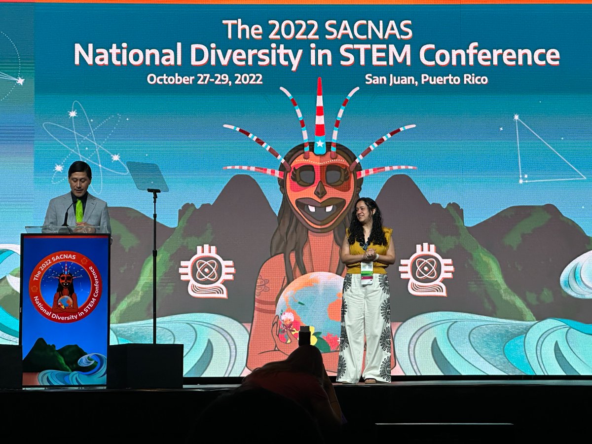 We can't thank @semarhyquinones enough for her beautiful artwork that not only represented Puerto Rico for #2022NDiSTEM but gave so many SACNISTAS joy! @Jamador51's thank you really conveyed that gratitude on the main stage! thank you 💚