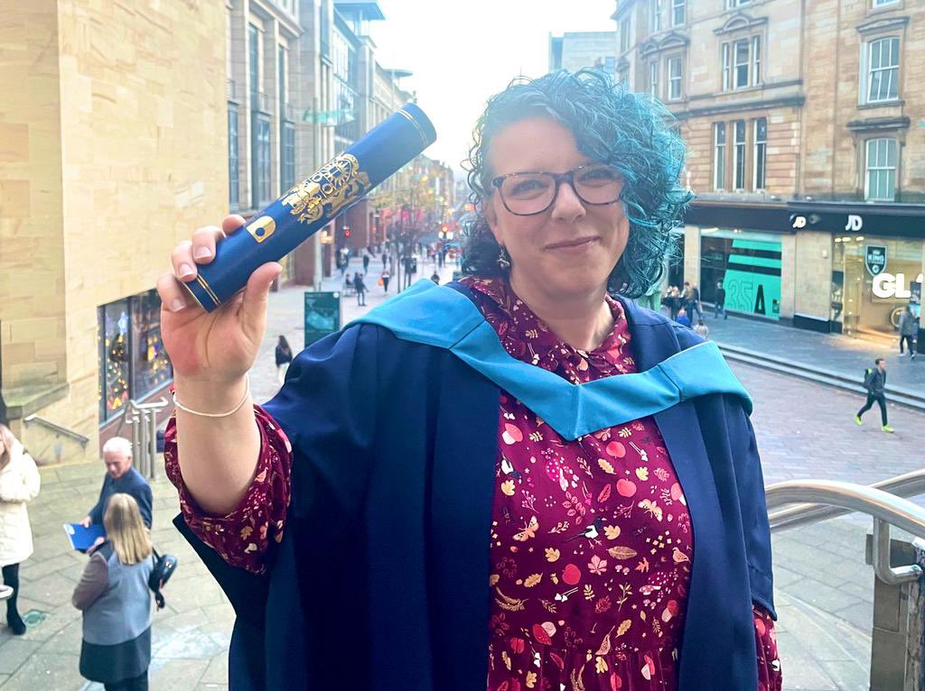 EducatingScout's tweet photo. What a wonderful day celebrating my achievements with my fellow OU graduates today. Inspiring and emotional. Think I blubbed my makeup off in the first ten minutes. #OUfamily @OpenUniversity @OU_EdPrimary #firstclasshonours https://t.co/cia6frELY8
