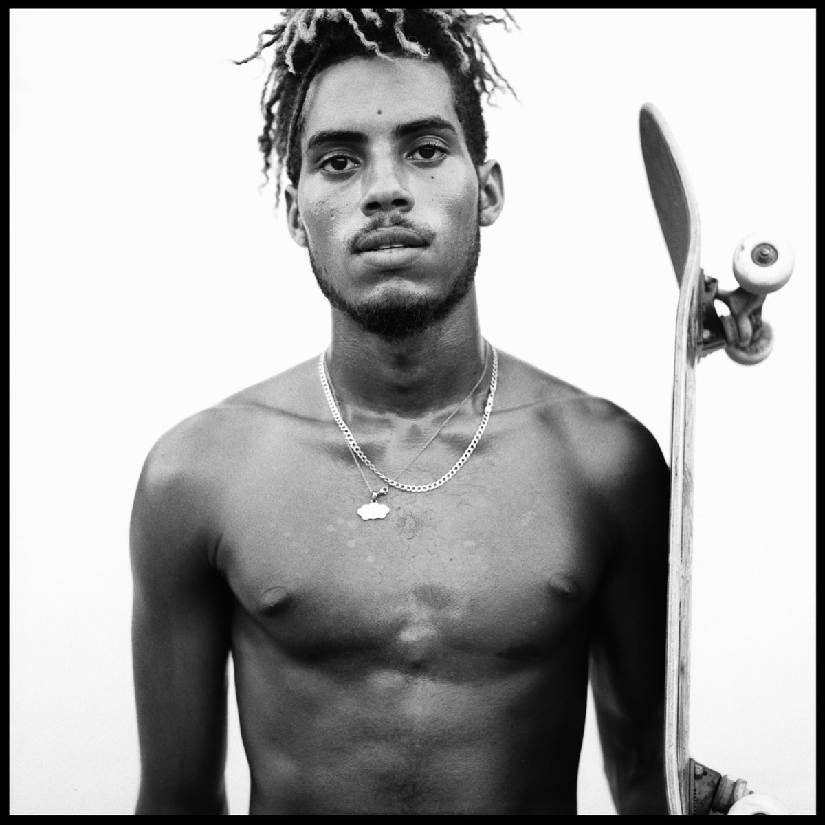 The Modern Analogue (@modernanalogue) on Twitter photo Show us your Black & White Portraits!
Image here by <a href="/graysonlauff/">graysonlauffenburger.eth</a> from his series SK876 — Read his feature here: themodernanalogue.com/home/sk876 Show us your Black & White Portraits!
Image here by <a href="/graysonlauff/">graysonlauffenburger.eth</a> from his series SK876 — Read his feature here: themodernanalogue.com/home/sk876