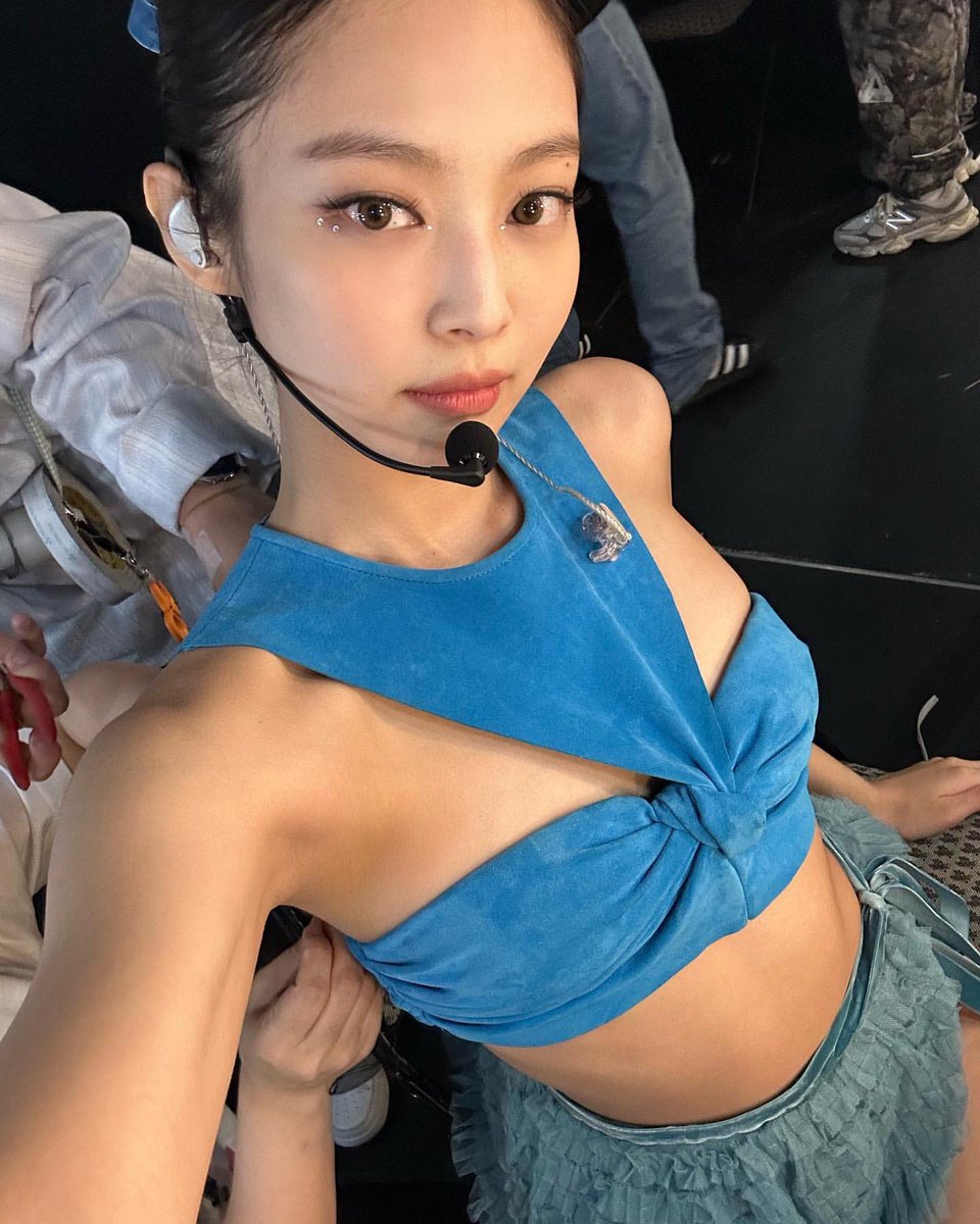 jennie tweet media