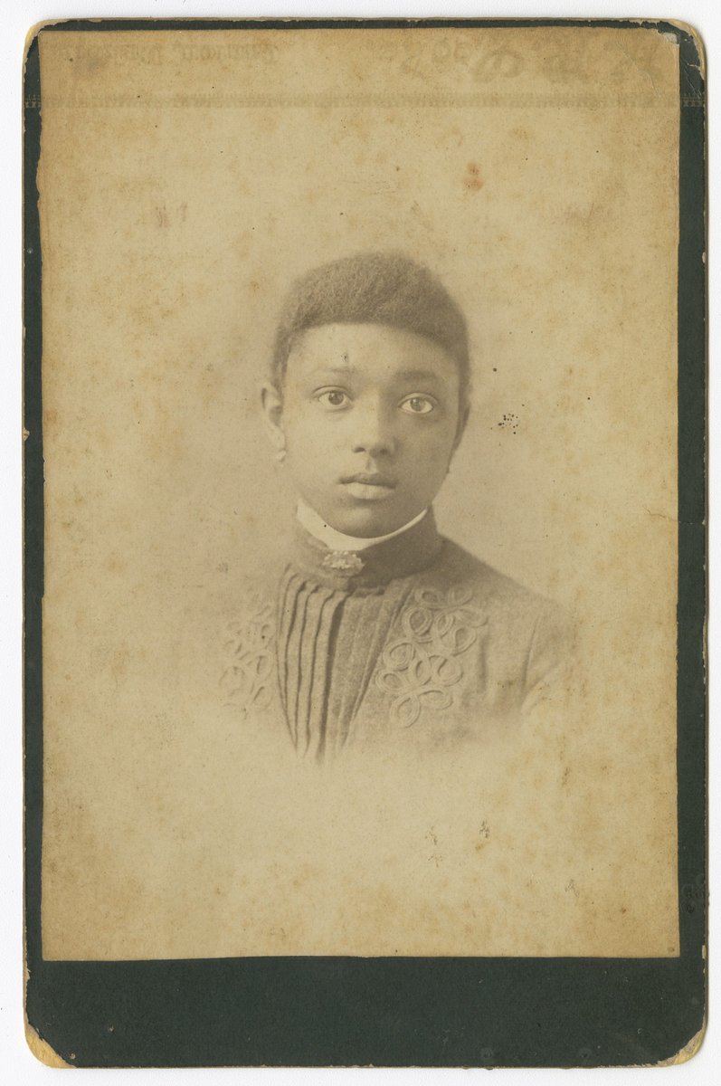 Photograph of a girl wearing a pleated dress, 1885-1900 #museumarchive #africanamericanhistory nmaahc.si.edu/object/nmaahc_…