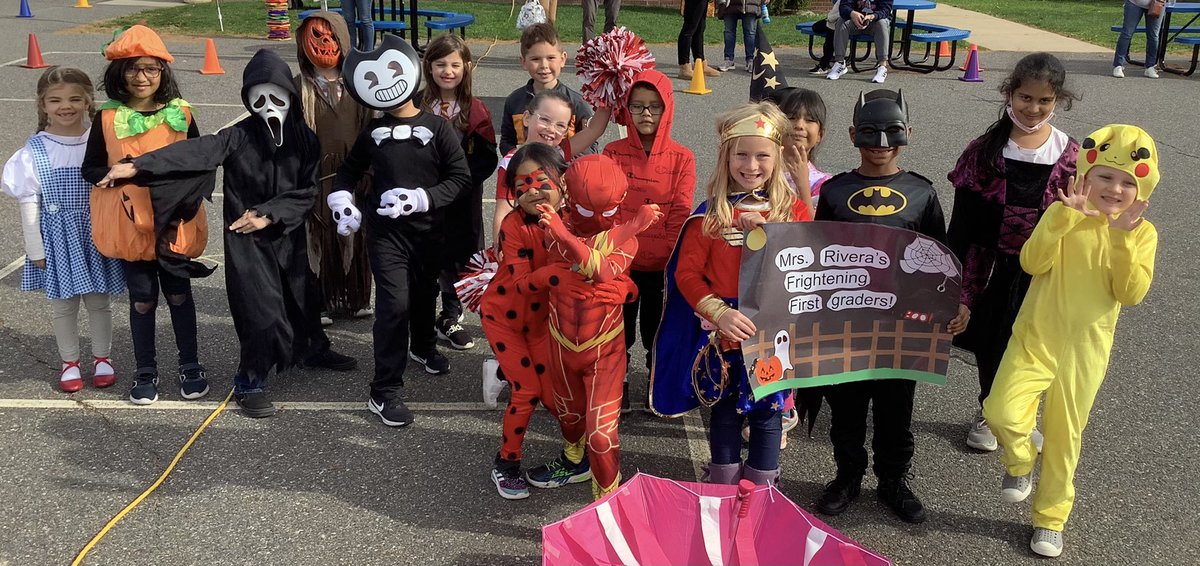 We had a BOO-tiful time at our Halloween party and parade today!  👻🎃