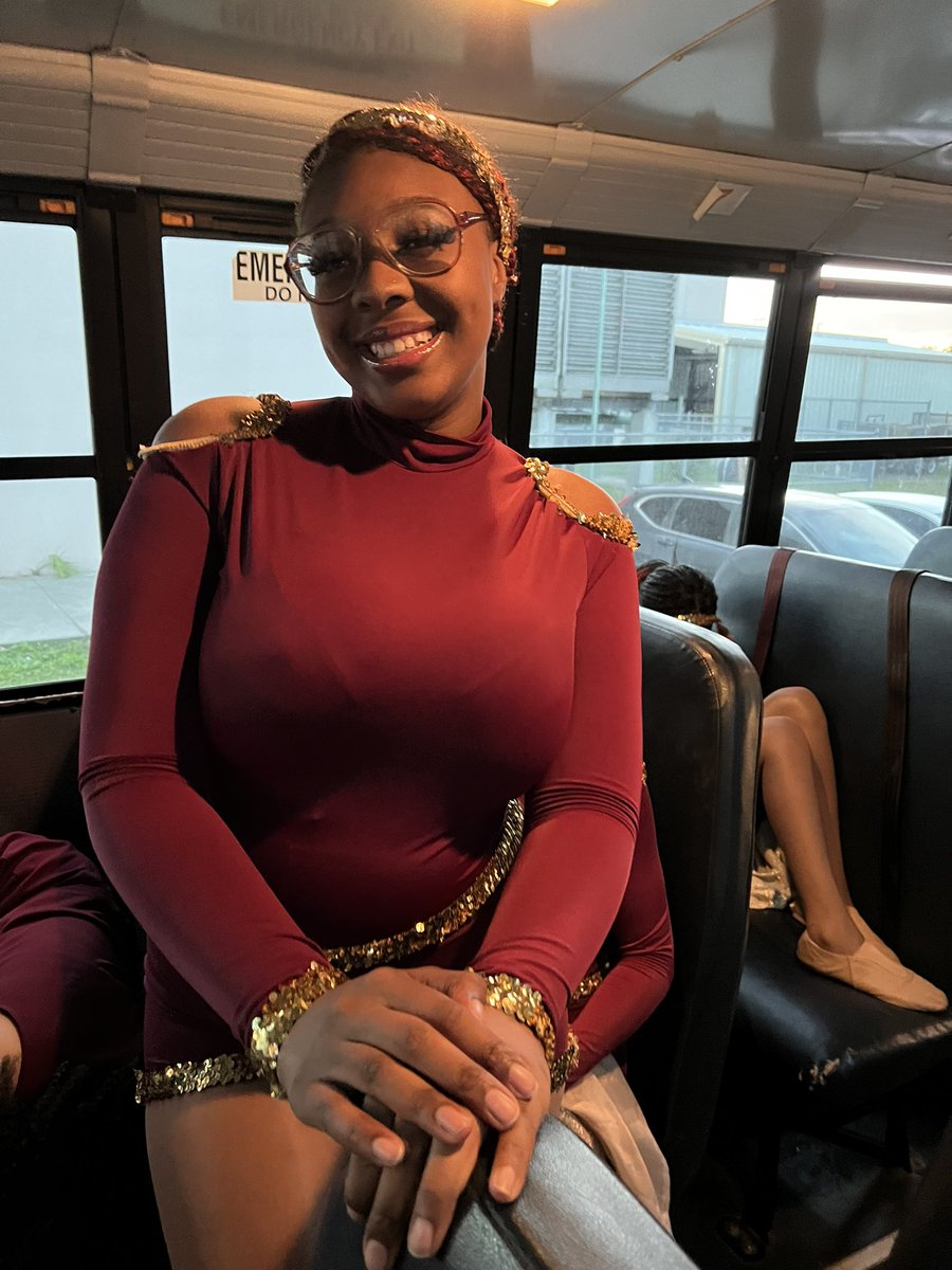 MiddletonSTEM's tweet photo. Congratulations to Jasmine Moore, Middleton’s Golden Doll, for winning student of the week.. 🤗#smartandbeautiful #TigerPride #TigerProud @HillsboroughSch @SDHCMagnet https://t.co/lXJfcdnEVz