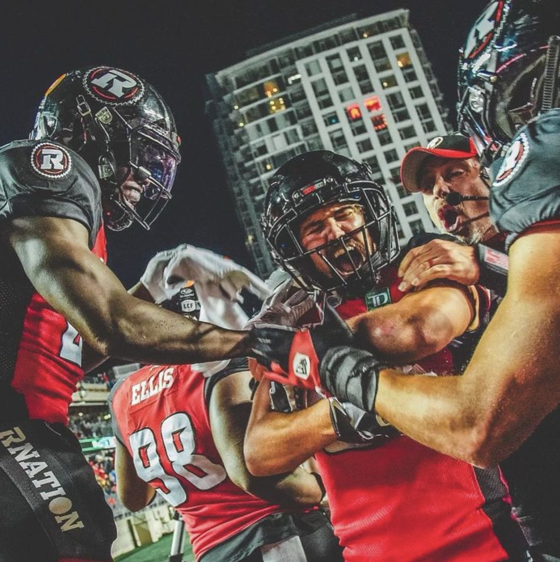 We're feeling extra generous tn

RT for a chance to win <a href="/pruneau_antoine/">Antoine pruneau</a>'s game-worn jersey. 👋