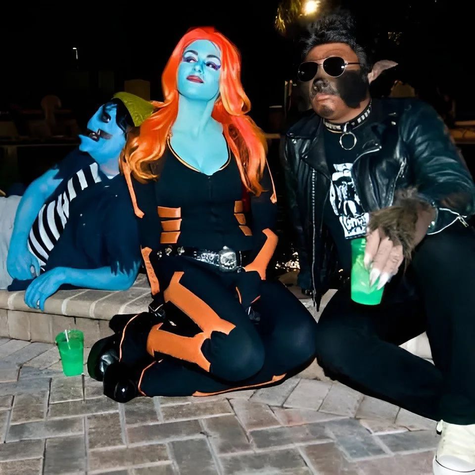ghouligans's tweet photo. Hey, my monster friends and I saw you from across the bar and we really dig your vibe...
๐ท by @JoshCasinoPhoto
#ghouligans #msmonster
#halloweenseason #spookyseason
#horrorcon #spookyempire
#monstermakeup #monstermaker https://t.co/ufVxCDXs8a