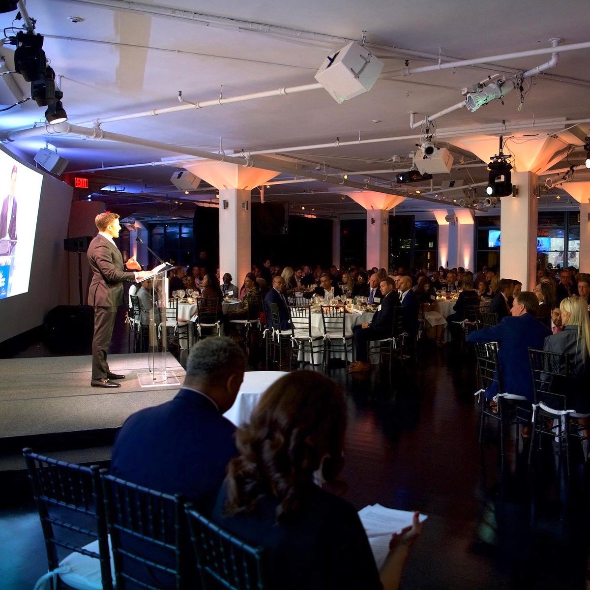 BaruchShemtov's tweet photo. Thrilled to be the emcee at the Invest in a Future Scholarship Gala celebrating @bmcc_cuny and all of the incredible work that they do! https://t.co/GmbDHv7HA7