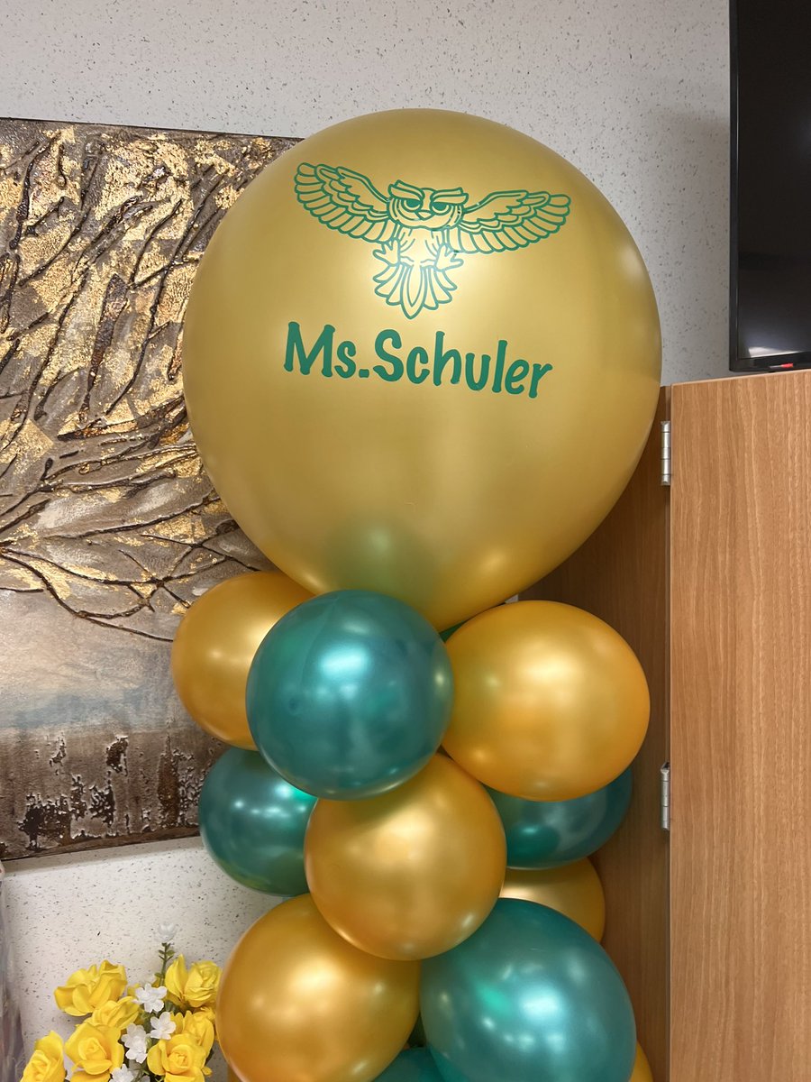 MsGrogan1's tweet photo. We save the best for last @tcschuler_tami. GPE Educators and students had a blast SURPRISING our Owl-some Principal all day. We are grateful and thankful for your leadership. #LeadershipMatters #teamwork #Growflow @AldineISD https://t.co/9yP39jXUan