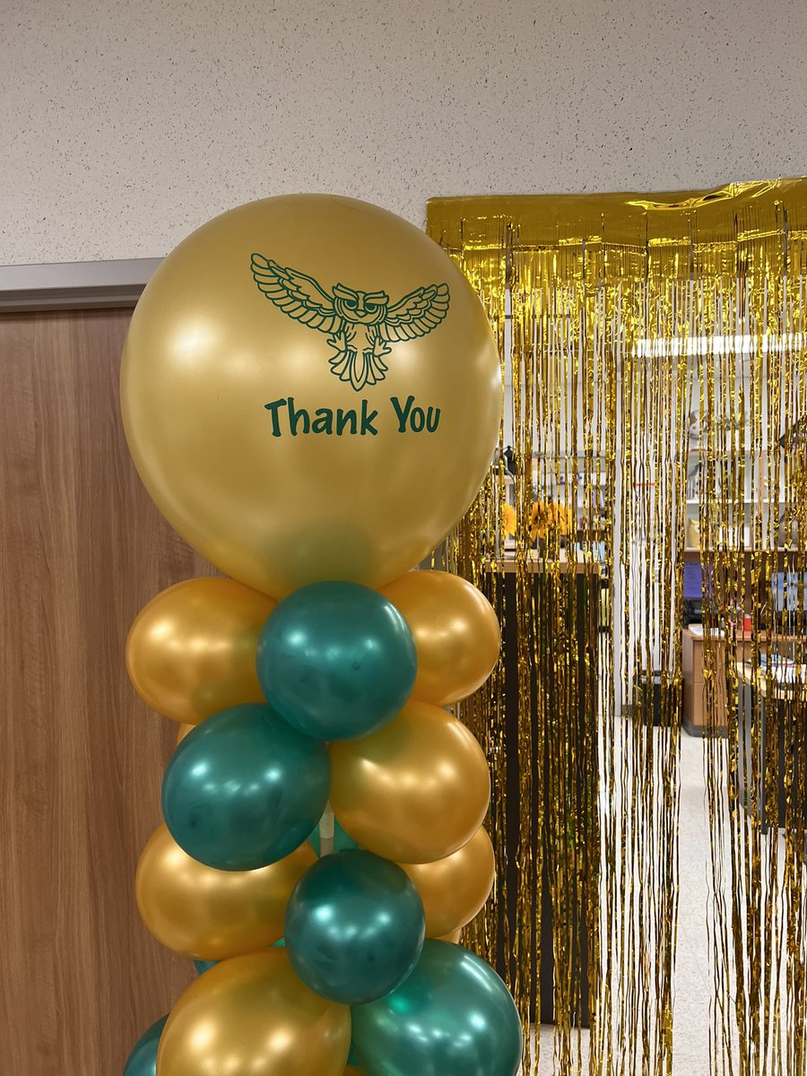 MsGrogan1's tweet photo. We save the best for last @tcschuler_tami. GPE Educators and students had a blast SURPRISING our Owl-some Principal all day. We are grateful and thankful for your leadership. #LeadershipMatters #teamwork #Growflow @AldineISD https://t.co/9yP39jXUan
