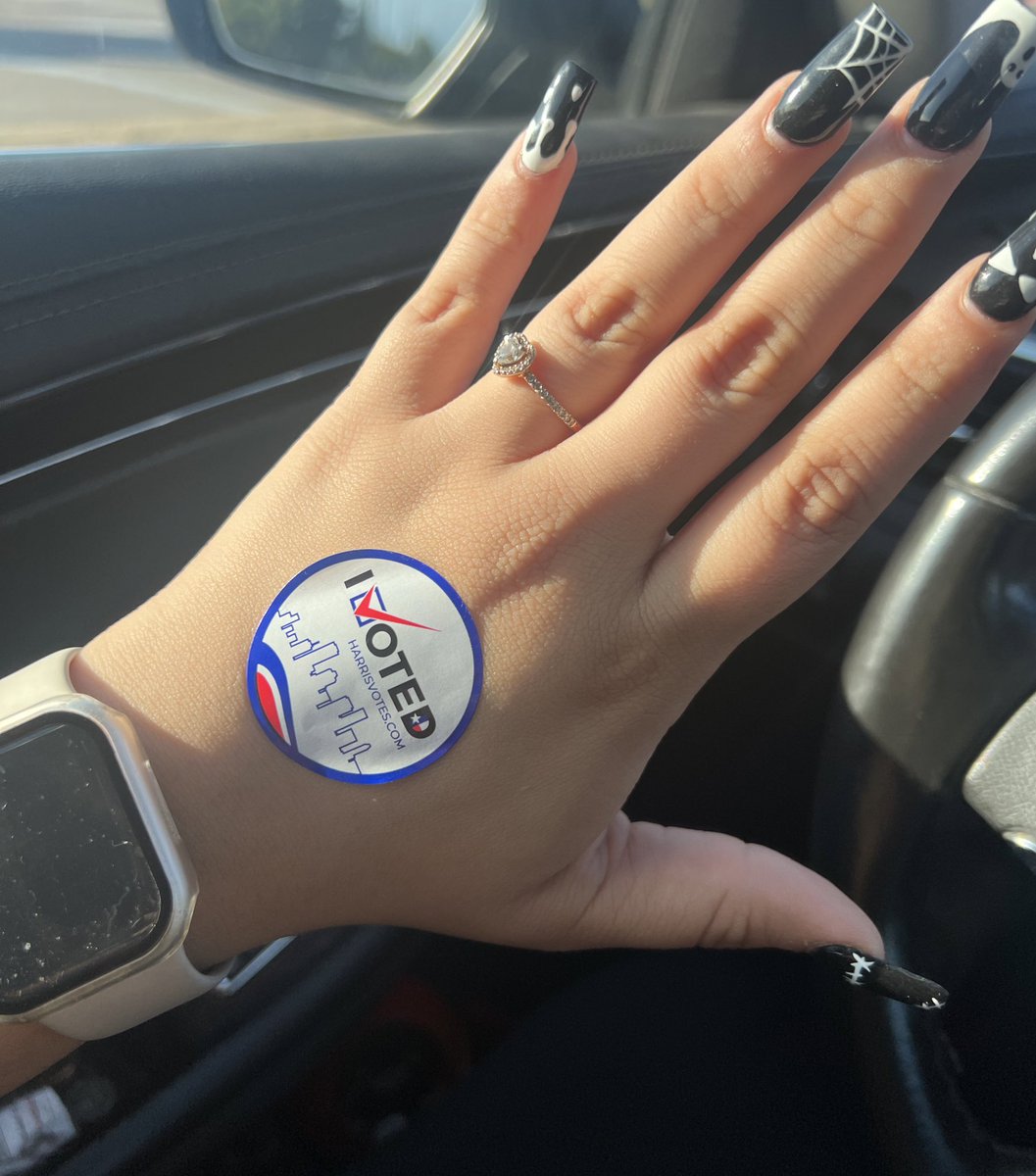 Mrs.Landin tweet media