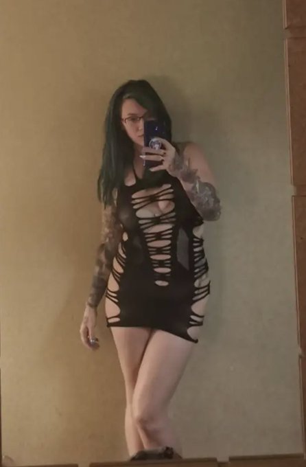 Damnnn I used to be a 10 WHAT HAPPENED 😆😆😆🤪🤪🤪 I got OLD.  That&rsquo;s what happened.  Remember; beauty is