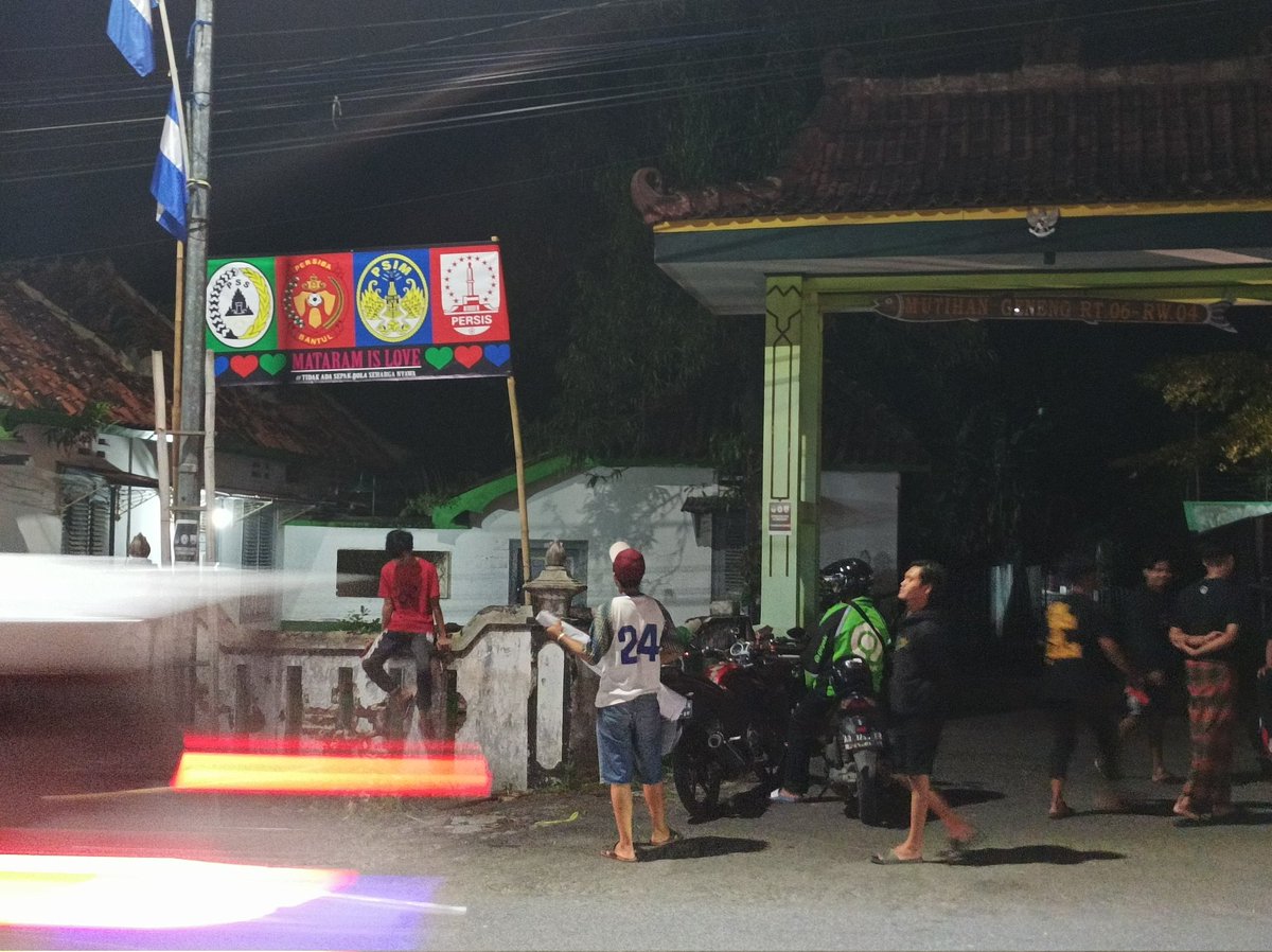 Pembaharuan baner langsung dari km 10 Godean.... <a href="/psim/">P</a> jogja @pss sleman <a href="/persis/">Persis Christodoulou</a> solo @Mataram is love
