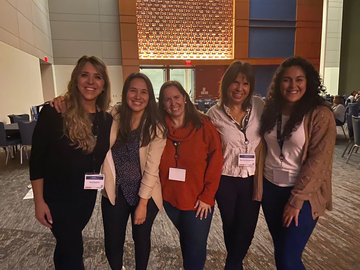 licanag's tweet photo. When my virtual new friend became real! Yessss! I am feeling sooo happy right now! Thank@you @ParticipateLrng for this moment! @paola_weimann @MsMicaelaAcosta @Ms_Ana_Herrera @MerRodriguezSaa #UnitingOurWorld https://t.co/zm1pMq1X11