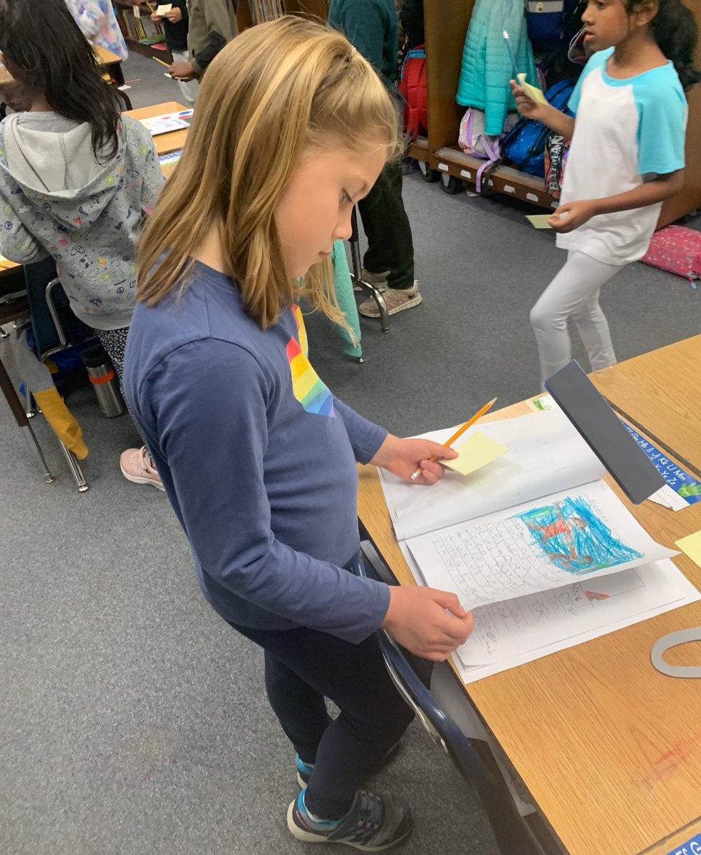 _klwright1's tweet photo. Today we celebrated our personal narratives with gallery walks through each second grade class and left positive post-its. Ss loved giving out the positives but were so excited to read what others had written for them!  @oakhilles https://t.co/9mqrZZCPXB