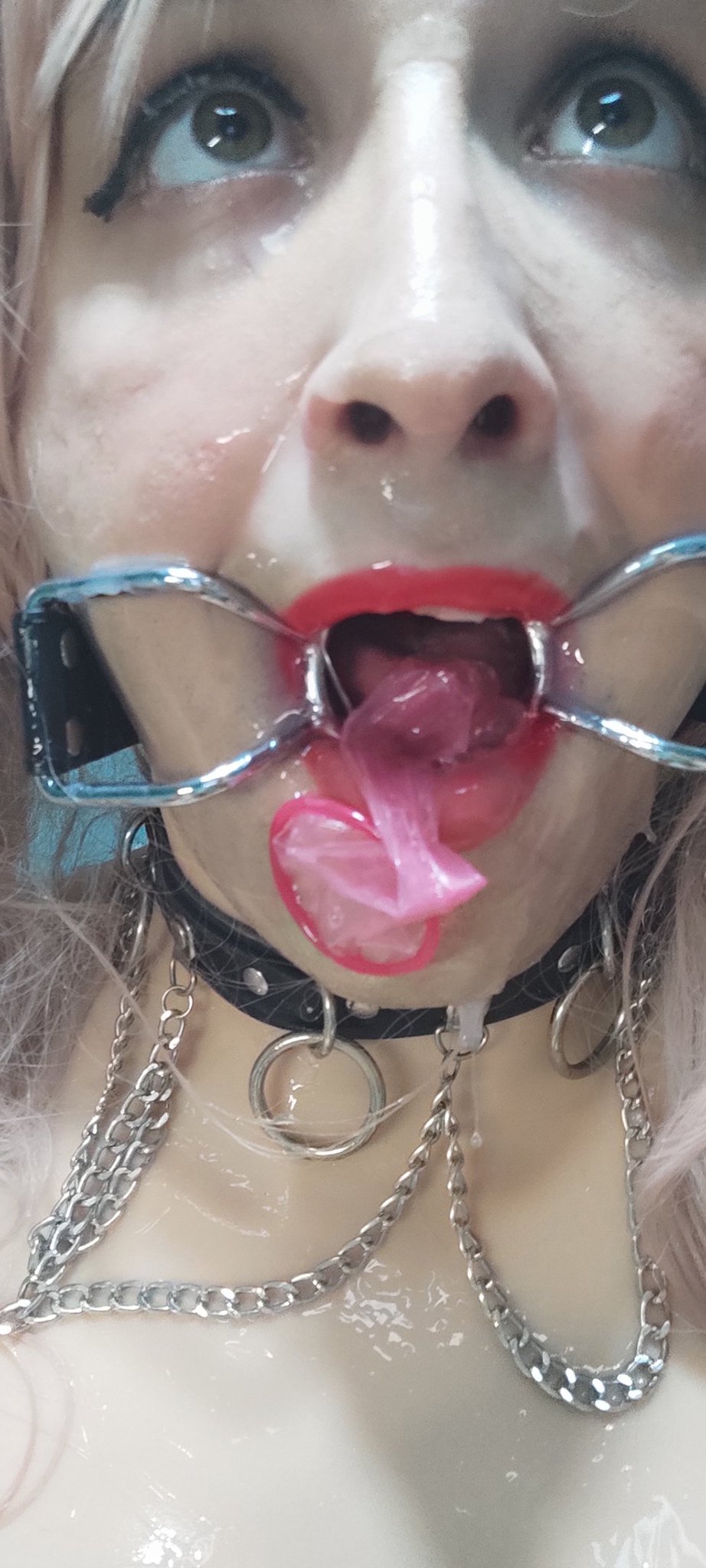 Dont forget to trash your used condoms on your sissy slut's mouth?hehe~?

#femboy #sissy #slave #trapitos