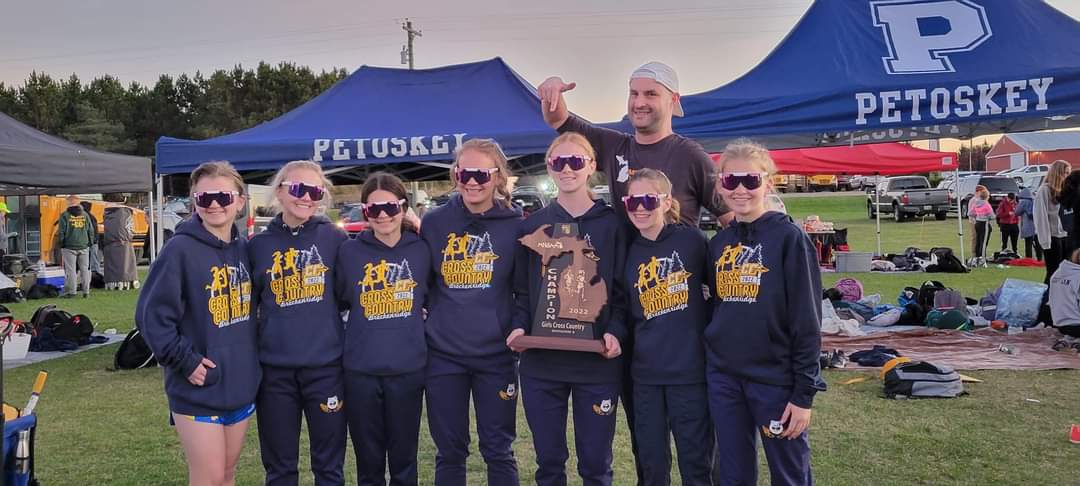 gulick_kurt's tweet photo. Proving @MIXCSpeedRtngs wrong today and then getting a picture with him meant so much. Thanks for all you do Matt we appreciate you!
💪🏃♀️💨🔥
#DOMINATE
#Top10Team https://t.co/WXGKJzdywt