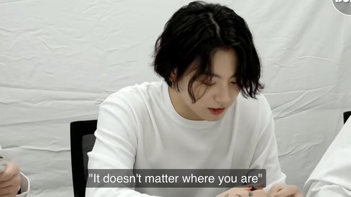 Shinemichm's tweet photo. Estoy llorando, en el live Jin dijo que el plan original era irse luego de BE y en las promociones de BE cuando los chicos hicieron unboxing del álbum #JUNGKOOK le dijo a #JIN:

“Quiero decirle esta frase de 'Stay' a jin: No importa dónde estés. Siempre estoy a tu lado” https://t.co/PiyxZihz3f