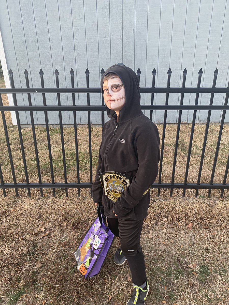 the6kkidd's tweet photo. Mom &amp; Grandma didn’t care for his costume choice of his favorite wrestler @DarbyAllin this year but I am all for it! @AEW https://t.co/ienYNwzwID