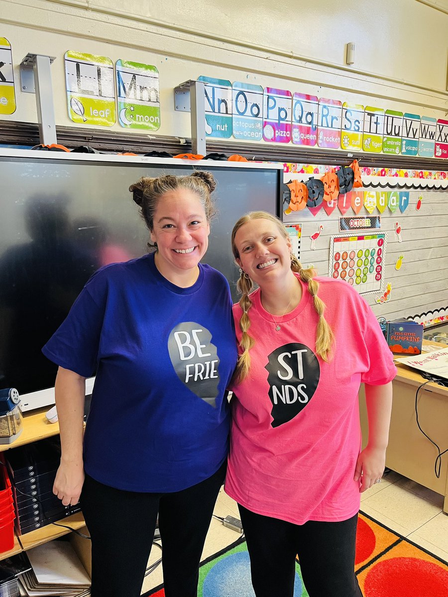 MRSGALIZIA's tweet photo. Dressing up as the Best Tee’s ! @GoNoodle #GoNoodleween #GoNoodleAmbassador https://t.co/WnupsBJzfK